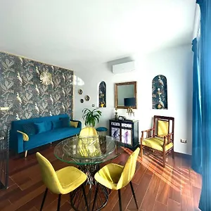 https://charme-house-taormina.sicilyhotelsitaly.net