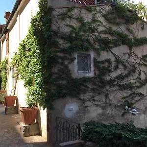 https://casa-monella.it-tuscanyhotel.com